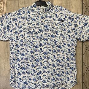 Columbia White and Blue Tropical Print Shirt